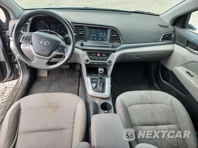 Zdjęcie 8 z 12 samochodu: 2017 HYUNDAI ELANTRA SE VIN:5NPD84LFXHH128097 - miniatura