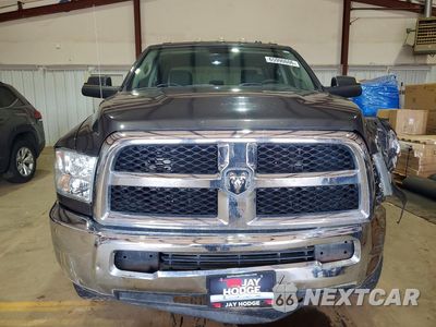 Piąte zdjęcie samochodu w środku: 2018 RAM 2500 ST VIN:3C6UR5CJ0JG300957 - miniatura