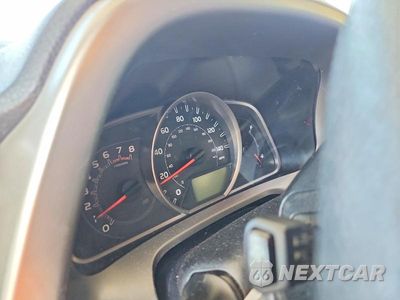 Zdjęcie 9 z 12 samochodu: 2015 TOYOTA RAV4 XLE VIN:JTMRFREV3FD135960 - miniatura