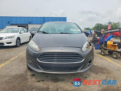 Piąte zdjęcie samochodu w środku: 2017 FORD FIESTA SE VIN:3FADP4BJ5HM131613 - miniatura