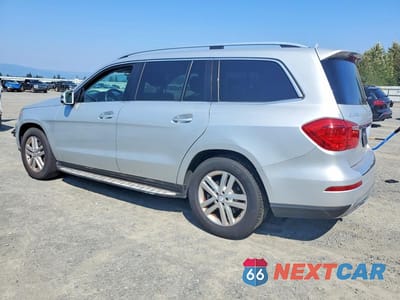 Drugie zdjęcie samochodu z przodu: 2015 MERCEDES-BENZ GL 450 4MATIC VIN:4JGDF6EE2FA597318 - miniatura