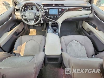 Zdjęcie 8 z 12 samochodu: 2019 TOYOTA CAMRY LE VIN:4T1B11HK6KU771121 - miniatura