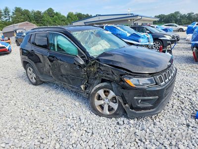 Czwarte zdjęcie samochodu z boku: 2021 JEEP COMPASS LATITUDE VIN:3C4NJDBB5MT555401 - miniatura