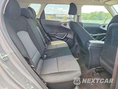 Zdjęcie 10 z 12 samochodu: 2023 KIA SOUL LX VIN:KNDJ23AU1P7869516 - miniatura