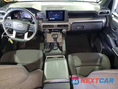 Zdjęcie 8 z 14 samochodu: 2026 TOYOTA 4RUNNER SR5 VIN:JTEVA5BR0T5106317 - miniatura