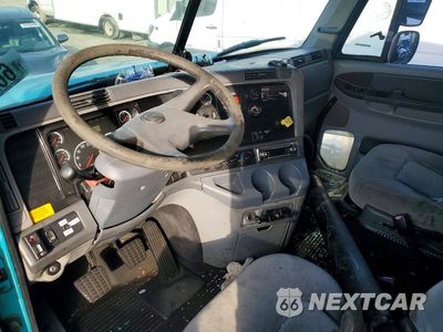 Zdjęcie 8 z 14 samochodu: 2003 FREIGHTLINER COLUMBIA 120 REFRIGERATED BOX TRUCK VIN:1FVAA5CG93LL76730 - miniatura