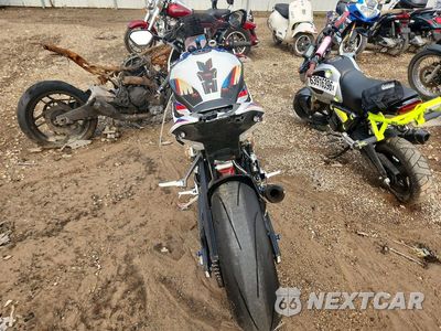 Czwarte zdjęcie samochodu z boku: 2022 BMW S 1000 RR VIN:WB10E2302N6F20262 - miniatura