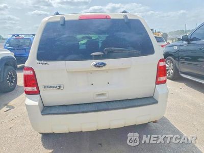 Zdjęcie 6 z 12 samochodu: 2012 FORD ESCAPE VIN:1FMCU0D72CKC25811 - miniatura