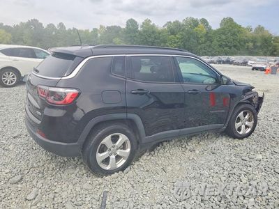 Trzecie zdjęcie samochodu z tyłu: 2021 JEEP COMPASS LATITUDE VIN:3C4NJCBB2MT542549 - miniatura