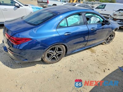 Trzecie zdjęcie samochodu z tyłu: 2023 MERCEDES-BENZ CLA 250 4MATIC VIN:W1K5J4HB0PN338646 - miniatura