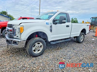 2017 FORD F250 SUPER DUTY 1FTBF2B66HEB72309 - główne zdjęcie licytacji z USA - miniatura