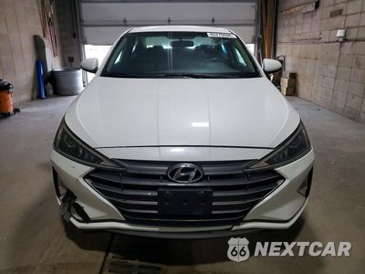 Piąte zdjęcie samochodu w środku: 2019 HYUNDAI ELANTRA SE VIN:5NPD74LF4KH487990 - miniatura