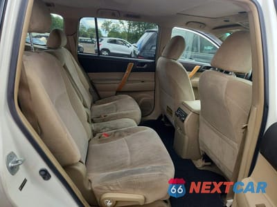 Zdjęcie 11 z 13 samochodu: 2008 TOYOTA HIGHLANDER HYBRID VIN:JTEEW41A882002738 - miniatura