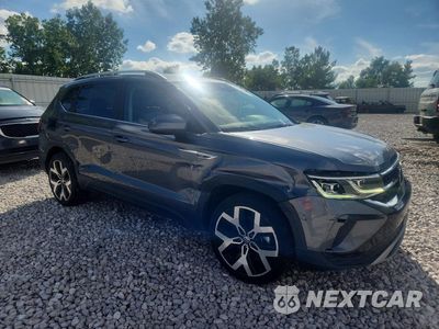 Czwarte zdjęcie samochodu z boku: 2022 VOLKSWAGEN TAOS SEL VIN:3VVJX7B28NM025872 - miniatura