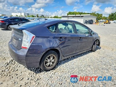 Trzecie zdjęcie samochodu z tyłu: 2010 TOYOTA PRIUS III VIN:JTDKN3DU5A0229400 - miniatura