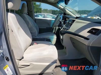 Zdjęcie 7 z 13 samochodu: 2011 TOYOTA SIENNA LE VIN:5TDKK3DC6BS169223 - miniatura