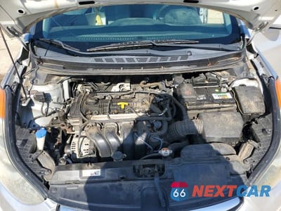 Zdjęcie 11 z 12 samochodu: 2013 HYUNDAI ELANTRA GLS VIN:5NPDH4AE8DH329646 - miniatura