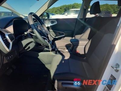 Zdjęcie 7 z 12 samochodu: 2025 KIA SOUL LX VIN:KNDJ23AU6S7940217 - miniatura