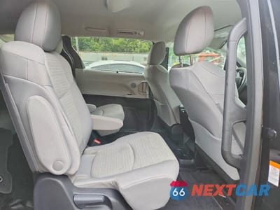 Zdjęcie 10 z 12 samochodu: 2026 TOYOTA SIENNA LE VIN:5TDKRKEC6TS298262 - miniatura
