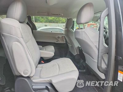 Zdjęcie 10 z 12 samochodu: 2026 TOYOTA SIENNA LE VIN:5TDKRKEC6TS298262 - miniatura