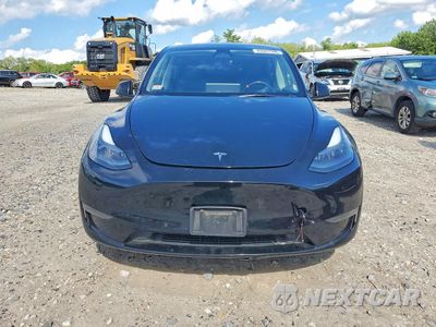 Piąte zdjęcie samochodu w środku: 2023 TESLA MODEL Y VIN:7SAYGAEE6PF769013 - miniatura