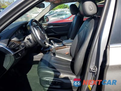 Zdjęcie 7 z 12 samochodu: 2016 BMW X5 SDRIVE35I VIN:5UXKR2C50G0R72109 - miniatura
