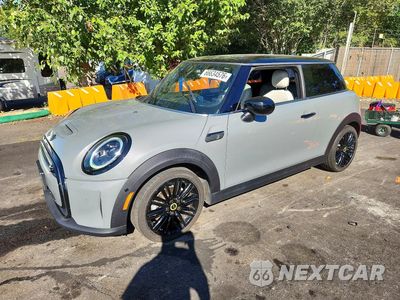 2022 MINI COOPER SE WMW13DJ02N2P99578 - główne zdjęcie licytacji z USA - miniatura