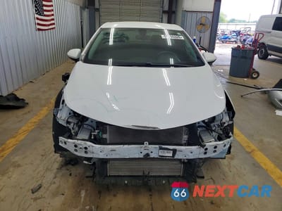 Piąte zdjęcie samochodu w środku: 2019 CHEVROLET CRUZE LS VIN:1G1BC5SM7K7136707 - miniatura