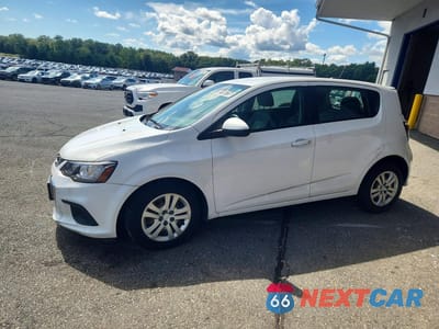 2017 CHEVROLET SONIC 1G1JG6SG6H4146509 - główne zdjęcie licytacji z USA - miniatura
