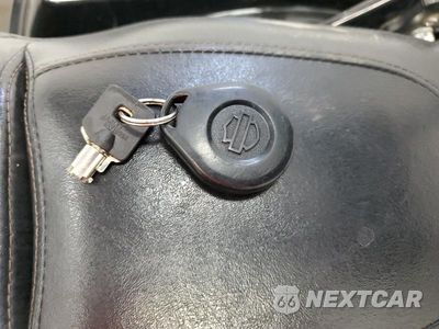 Zdjęcie 8 z 10 samochodu: 2011 HARLEY-DAVIDSON FLHX VIN:1HD1KBM18BB649533 - miniatura