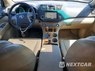 Zdjęcie 8 z 13 samochodu: 2008 TOYOTA HIGHLANDER HYBRID LIMITED VIN:JTEEW44A982002694 - miniatura