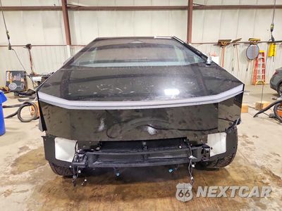 Piąte zdjęcie samochodu w środku: 2026 TESLA CYBERTRUCK VIN:7G2CEHED2TA095976 - miniatura