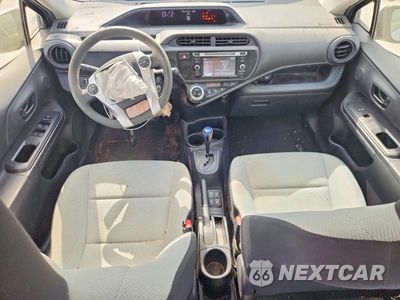 Zdjęcie 8 z 14 samochodu: 2015 TOYOTA PRIUS C ONE VIN:JTDKDTB30F1578186 - miniatura