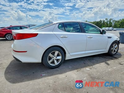 Trzecie zdjęcie samochodu z tyłu: 2015 KIA OPTIMA LX VIN:KNAGM4A71F5598629 - miniatura