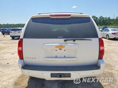Zdjęcie 6 z 13 samochodu: 2013 CHEVROLET TAHOE K1500 LS VIN:1GNSKAE00DR156498 - miniatura