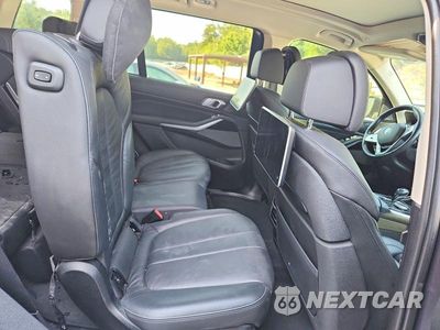 Zdjęcie 10 z 12 samochodu: 2019 BMW X7 XDRIVE50I VIN:5UXCX4C58KLS36385 - miniatura