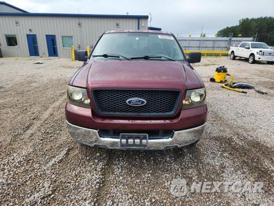 Piąte zdjęcie samochodu w środku: 2005 FORD F150 VIN:1FTRX12W95NA10191 - miniatura
