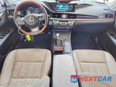 Zdjęcie 8 z 12 samochodu: 2017 LEXUS ES 350 VIN:58ABK1GG8HU054893 - miniatura