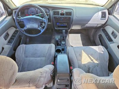 Zdjęcie 8 z 13 samochodu: 2001 TOYOTA 4RUNNER SR5 VIN:JT3HN86R410346051 - miniatura