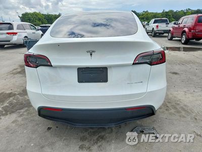Zdjęcie 6 z 13 samochodu: 2024 TESLA MODEL Y VIN:7SAYGDEE0RA259452 - miniatura