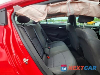 Zdjęcie 10 z 12 samochodu: 2018 CHEVROLET CRUZE LS VIN:1G1BC5SM7J7239141 - miniatura