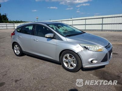 Czwarte zdjęcie samochodu z boku: 2013 FORD FOCUS SE VIN:1FADP3K22DL222630 - miniatura