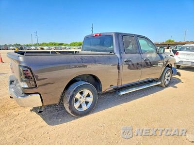 Trzecie zdjęcie samochodu z tyłu: 2019 RAM 1500 CLASSIC TRADESMAN VIN:1C6RR6FT0KS746450 - miniatura