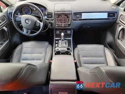 Zdjęcie 8 z 13 samochodu: 2016 VOLKSWAGEN TOUAREG SPORT VIN:WVGEF9BP9GD006400 - miniatura