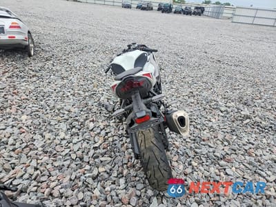 Czwarte zdjęcie samochodu z boku: 2025 KAWASAKI ZX636 K VIN:JKBZXJJ19SA022369 - miniatura