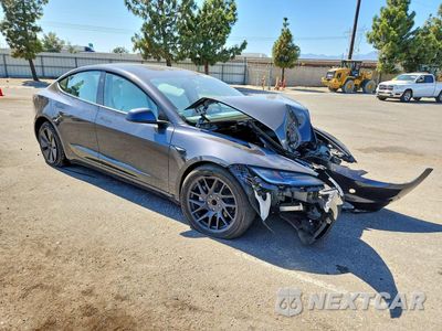 Czwarte zdjęcie samochodu z boku: 2025 TESLA MODEL 3 VIN:5YJ3E1EA1SF002270 - miniatura