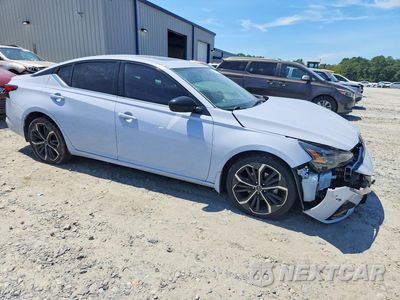 Czwarte zdjęcie samochodu z boku: 2023 NISSAN ALTIMA SR VIN:1N4BL4CV6PN340593 - miniatura