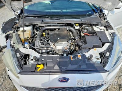 Zdjęcie 11 z 12 samochodu: 2018 FORD FOCUS SE VIN:1FADP3FE8JL322800 - miniatura