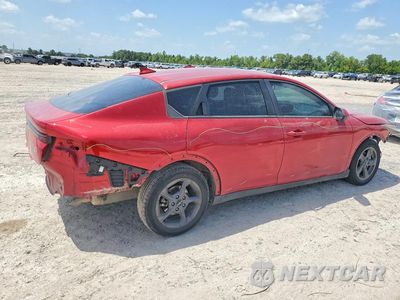 Trzecie zdjęcie samochodu z tyłu: 2025 KIA K4 LXS VIN:3KPFT4DE5SE108090 - miniatura