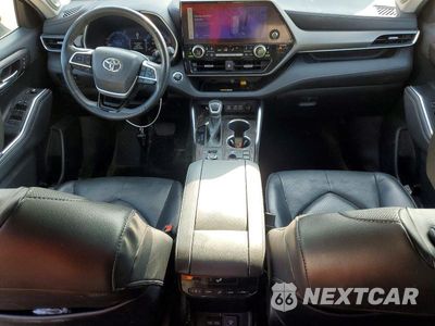 Zdjęcie 8 z 14 samochodu: 2023 TOYOTA HIGHLANDER LIMITED VIN:5TDKDRBH4PS019162 - miniatura